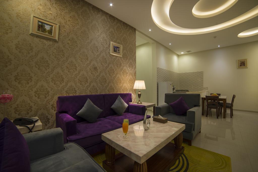 Kyan Al Yarmouk Suites Riadh Exterior foto